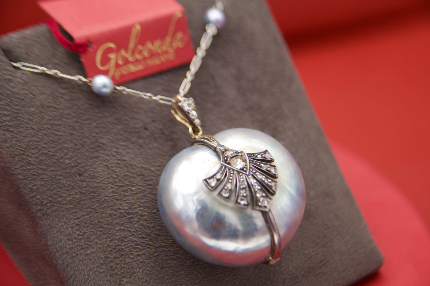 Art Deco mother-of-pearl heart necklace