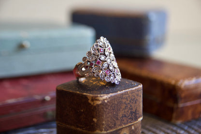 Anello revival vintage  in stile Art Nouveau