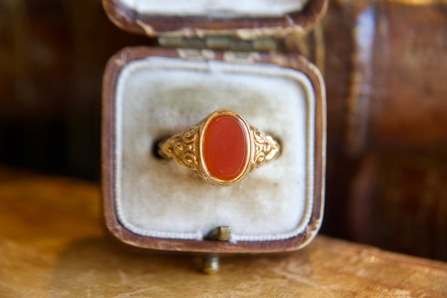 Anello con Corniola "Art Nouveau"