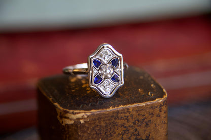 Anello con zaffiri e diamanti Anni 20'