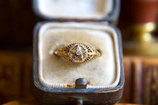 Anello americano anni 40 con incredibile lavorazione