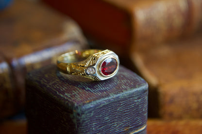 Anello anni 40 con Rodolite e diamanti