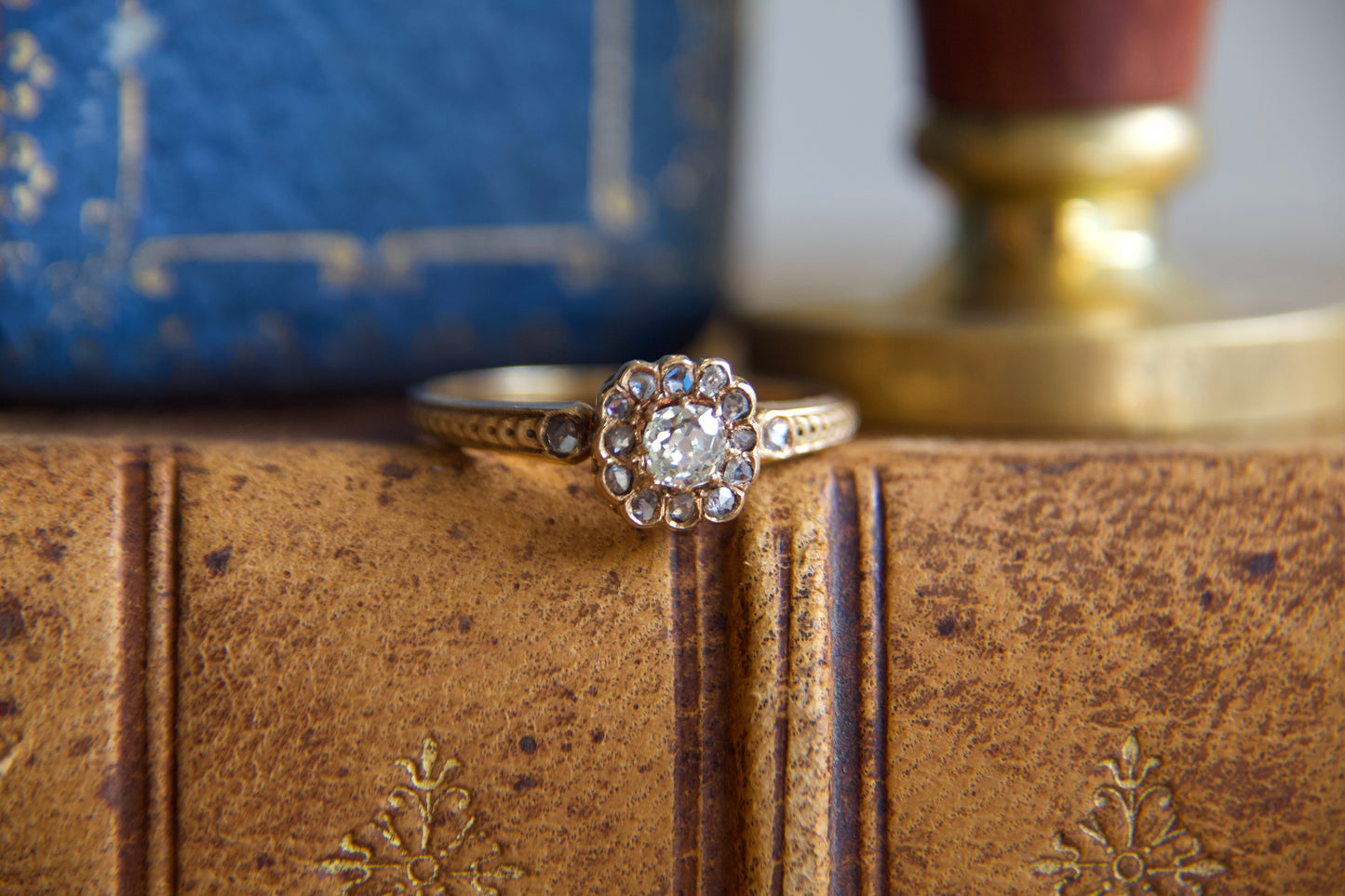 Very fine 19th-century daisy ring