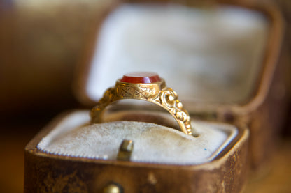 Anello con Corniola "Art Nouveau"