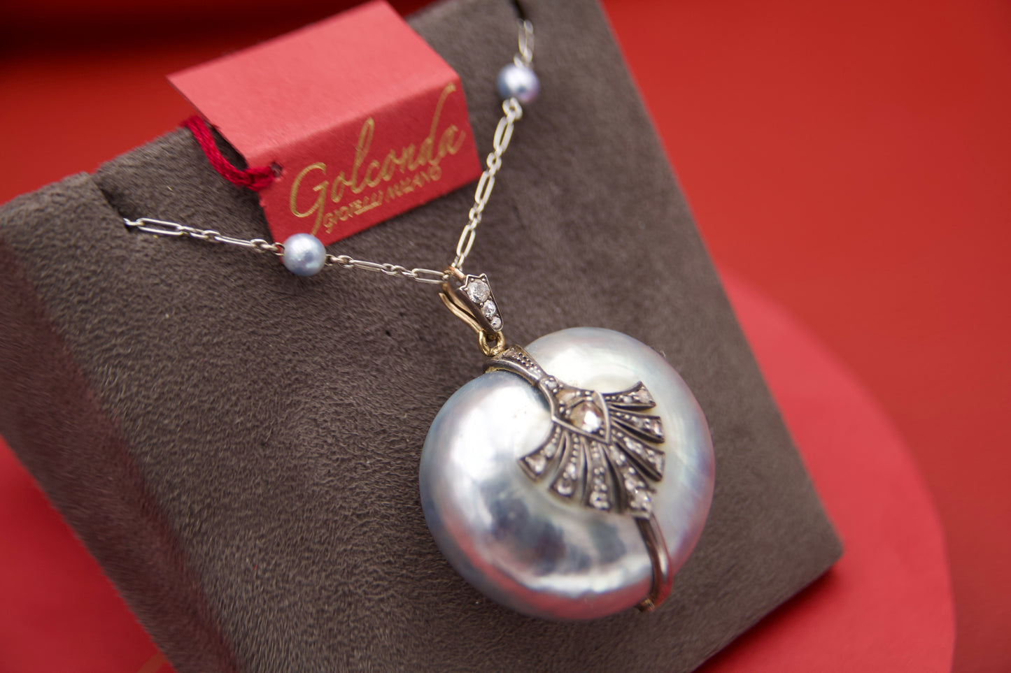 Art Deco mother-of-pearl heart necklace