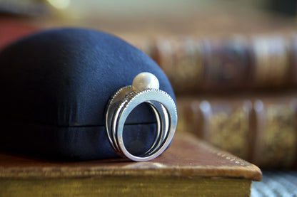 Anello tre fasce con perla e diamanti