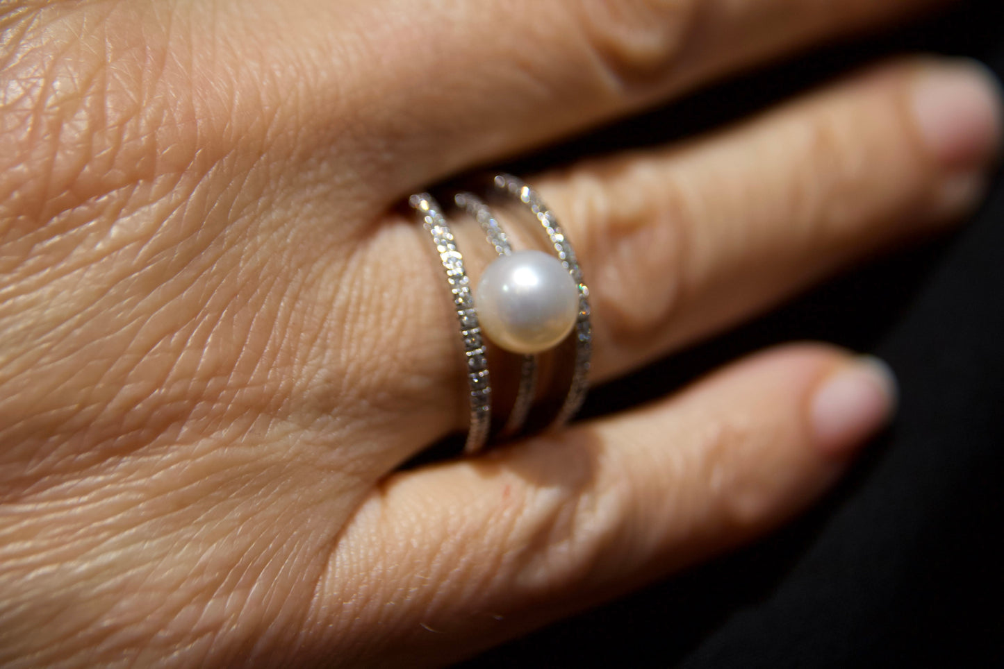 Anello tre fasce con perla e diamanti