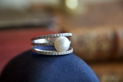 Anello tre fasce con perla e diamanti