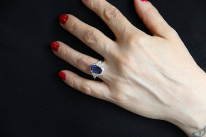 "HALO" model ring with natural sapphire "NO HEAT"