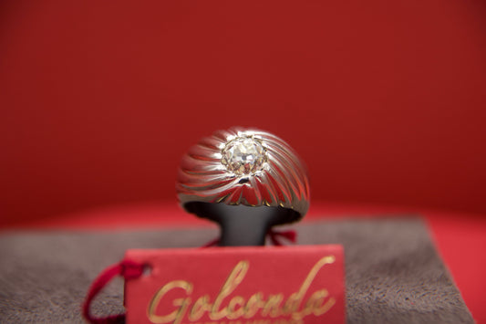 Signet ring with diamond