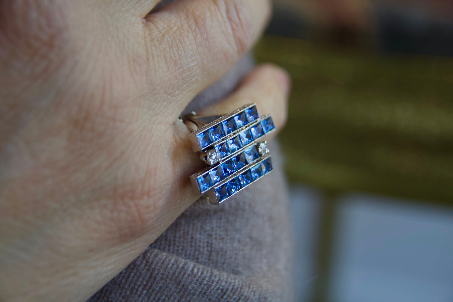 Art Deco ring with sapphires