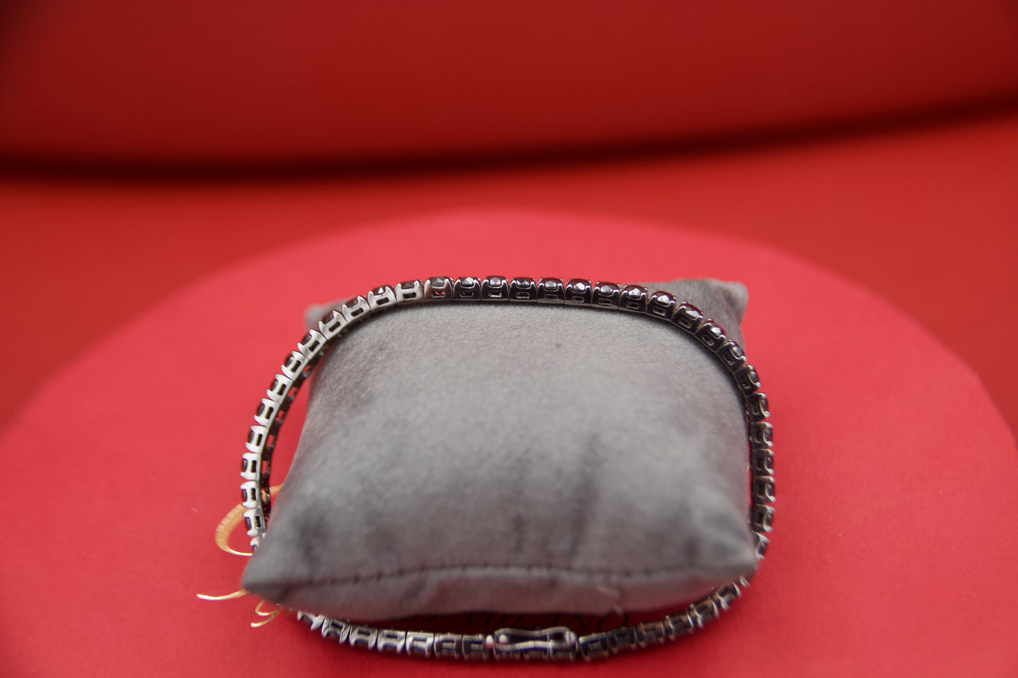 Bracciale in oro diamanti neri