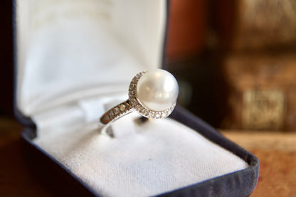 Anello  halo con perla South Sea