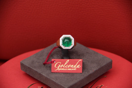 Emerald "sugar loaf" ring