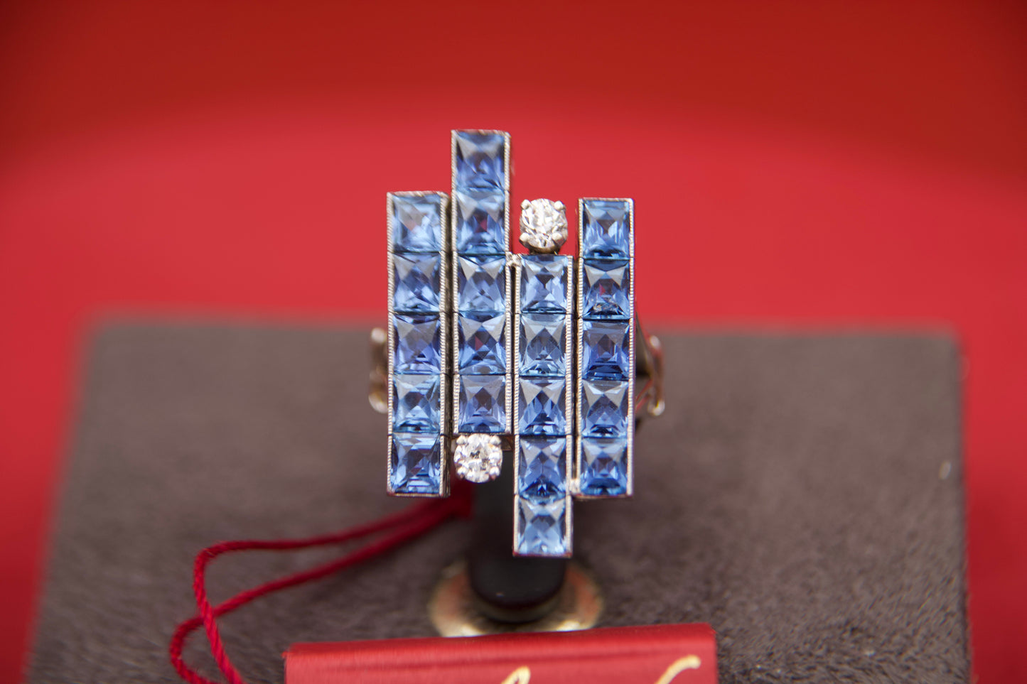 Art Deco ring with sapphires