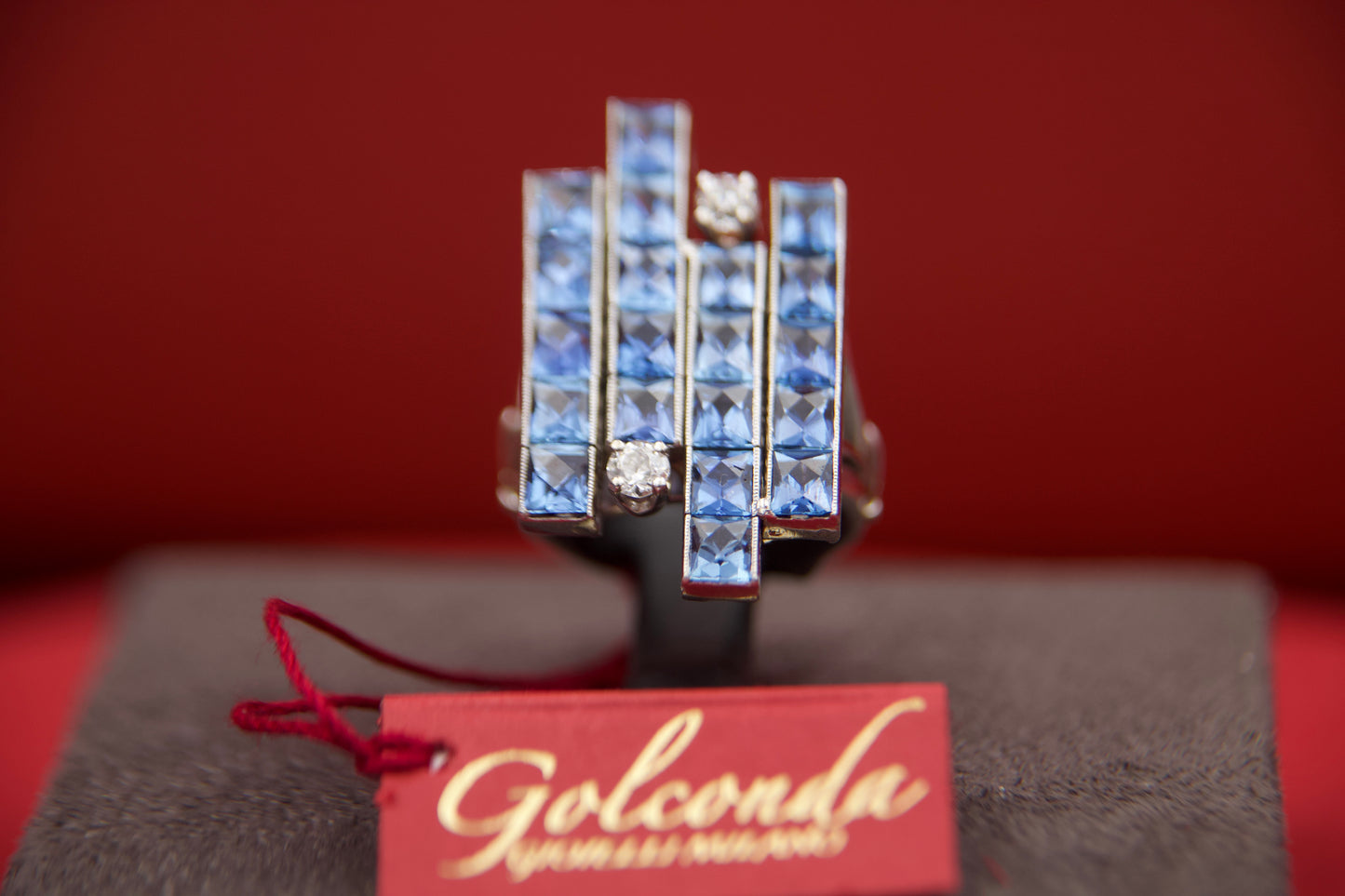 Art Deco ring with sapphires