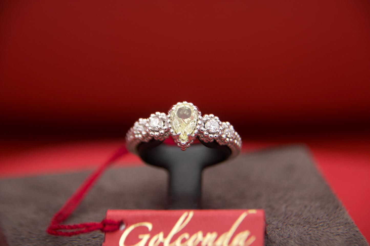 Fancy diamond ring