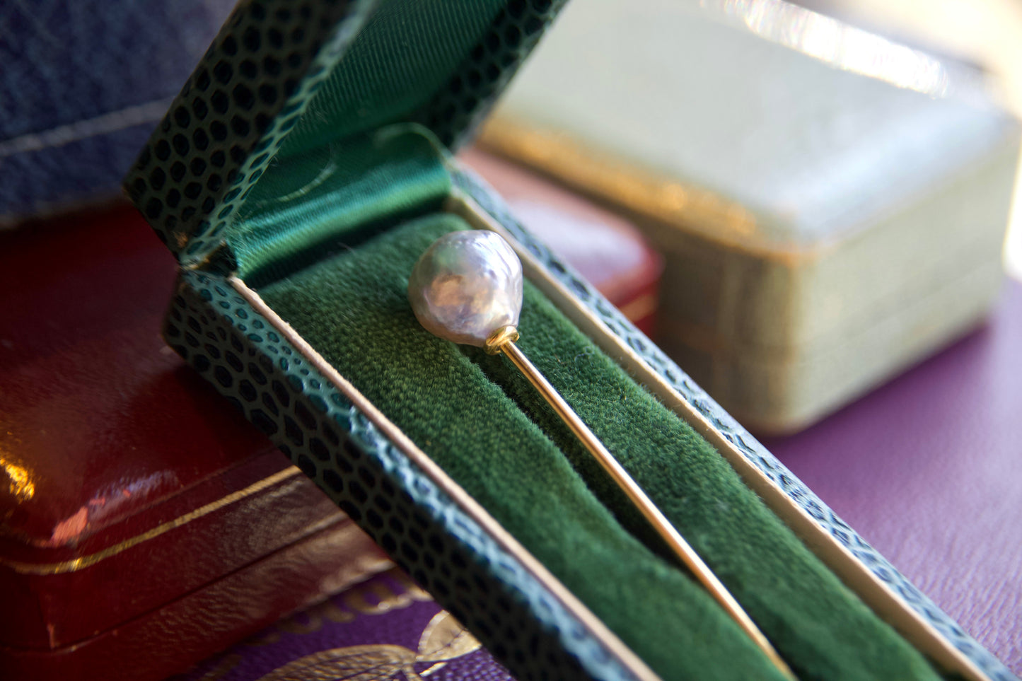 Vintage Baroque Pearl Tie Pin