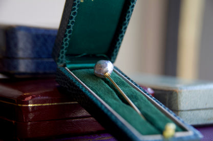 Vintage Baroque Pearl Tie Pin