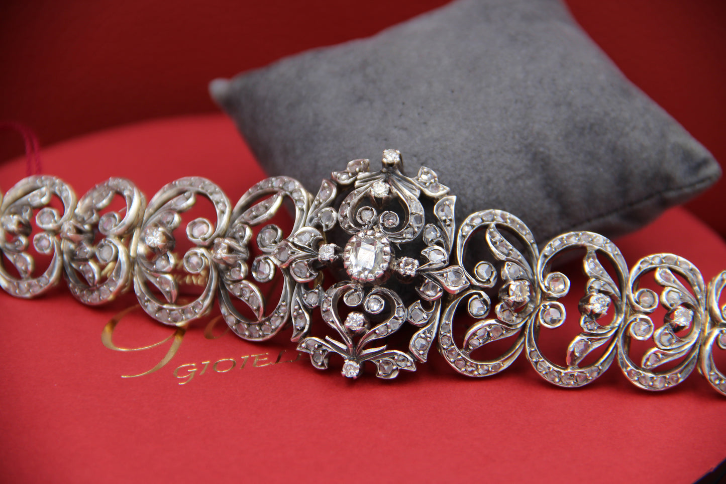 Bracciale vittoriano
