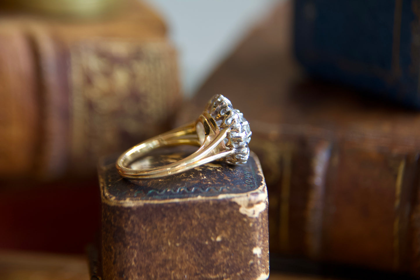 Anello Margherita "Daisy Ring" Liberty in Oro 18kt con Diamanti Taglio Antico