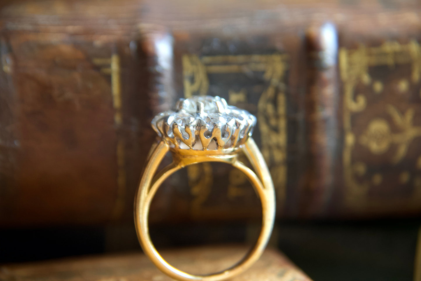 Anello Margherita "Daisy Ring" Liberty in Oro 18kt con Diamanti Taglio Antico