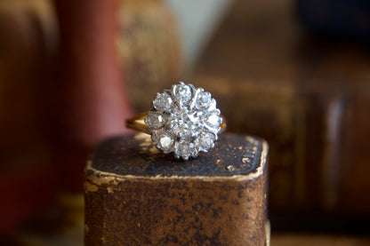 Anello Margherita "Daisy Ring" Liberty in Oro 18kt con Diamanti Taglio Antico