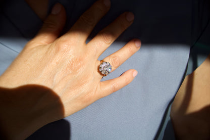 Anello Margherita "Daisy Ring" Liberty in Oro 18kt con Diamanti Taglio Antico
