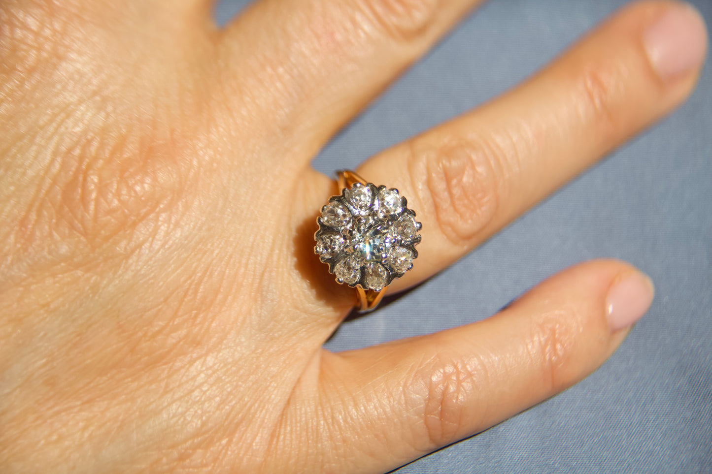 Anello Margherita "Daisy Ring" Liberty in Oro 18kt con Diamanti Taglio Antico