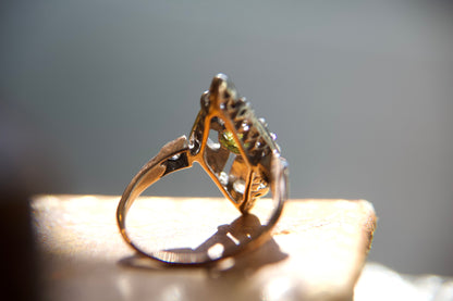 Anello Navette con Granato Demantoide Belle Epoque