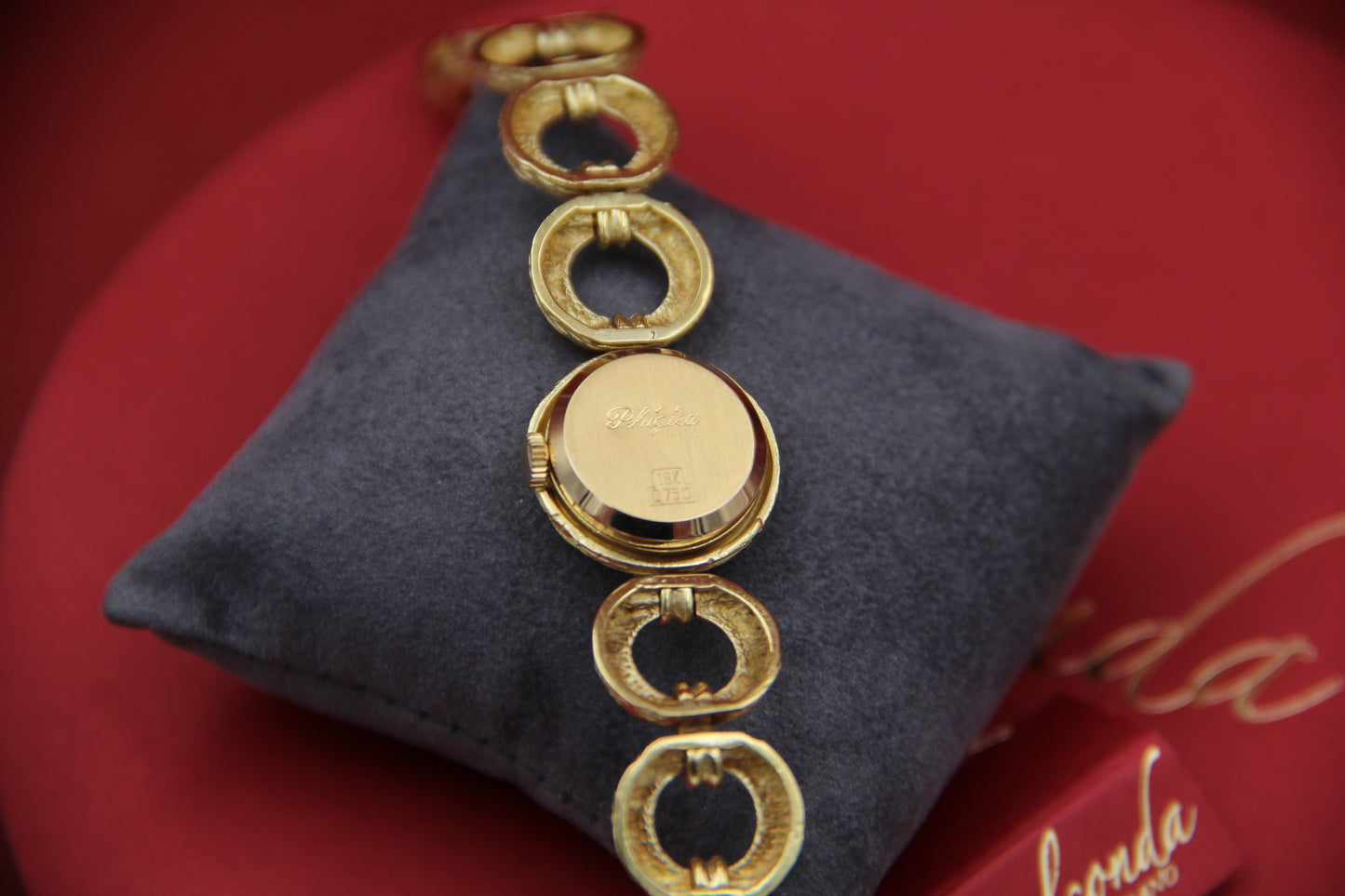 Orologio  in oro con smalto