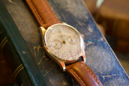 Orologio "Cronographe Suisse" anni 50 in oro 18kt