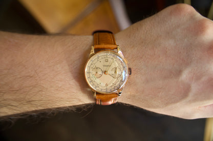 Orologio "Cronographe Suisse" anni 50 in oro 18kt