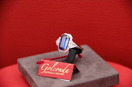 Sapphire and diamond ring