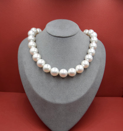 Importante collana di perle South Sea di 16mm