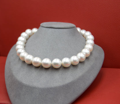 Importante collana di perle South Sea di 16mm