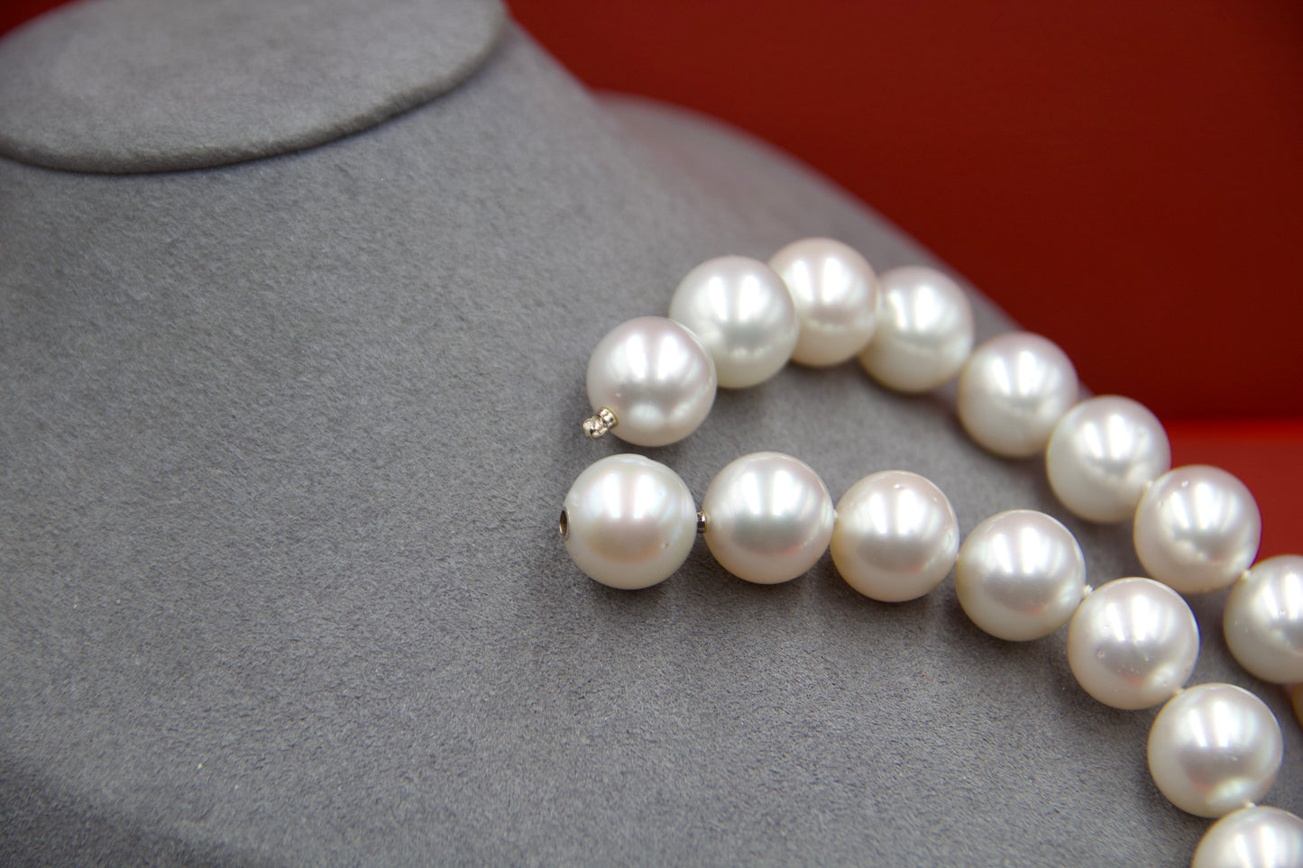 Importante collana di perle South Sea di 16mm
