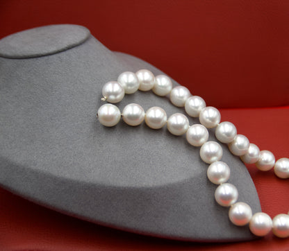 Importante collana di perle South Sea di 16mm