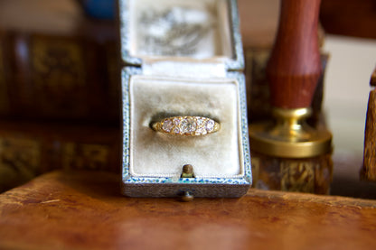 Anello Art nouveau riviere Inglese in oro 18kt