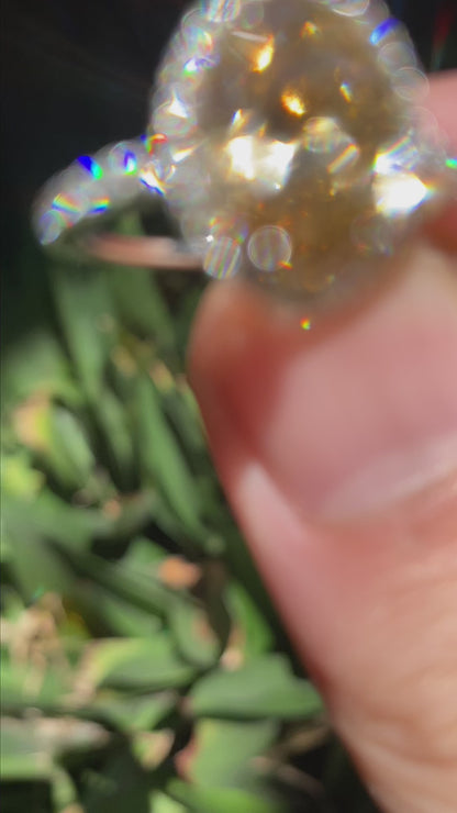 Anello Halo con diamante "Fancy Cognak"