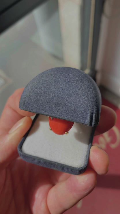 Vintage 18kt Gold Cocktail Ring with Red Coral and Diamonds